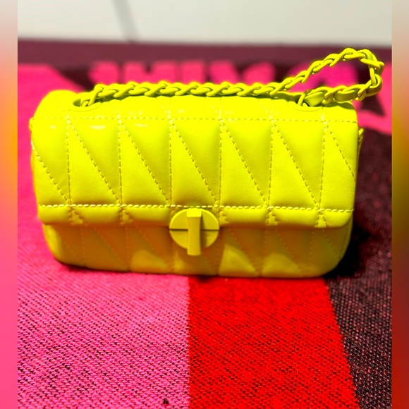 Handbags - Fashion chain crossbody bag NWT